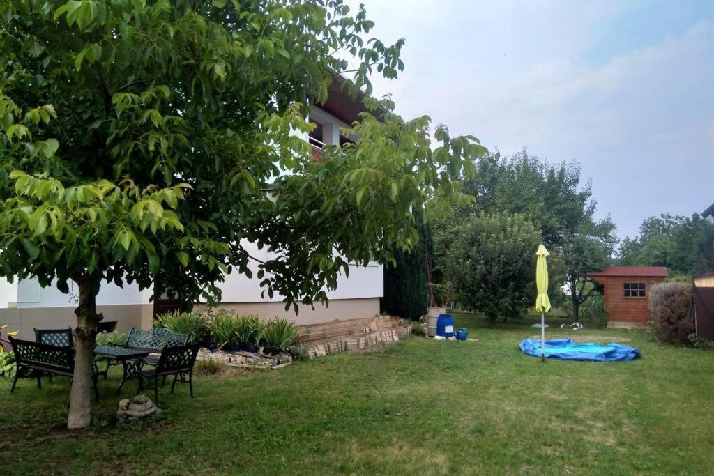 Hannah - Relax Dom Pod Orechom Apartman2 Trávnica Exterior photo