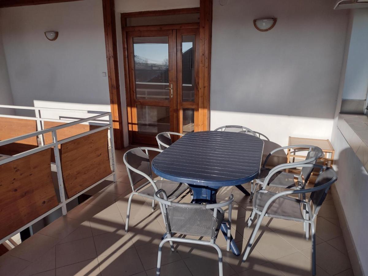 Hannah - Relax Dom Pod Orechom Apartman2 Trávnica Exterior photo